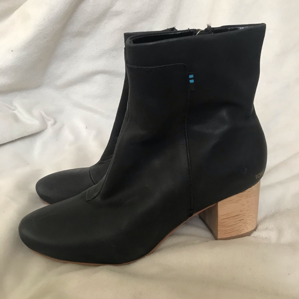 Toms Black Leather Evie Booties - Size 5.5